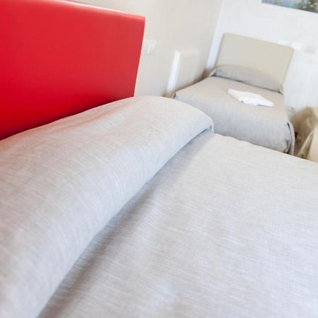 Agriturismo B&B Corte Tonolli Valeggio sul Mincio Luaran gambar