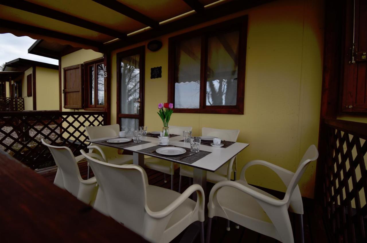 Agriturismo B&B Corte Tonolli Valeggio sul Mincio Luaran gambar