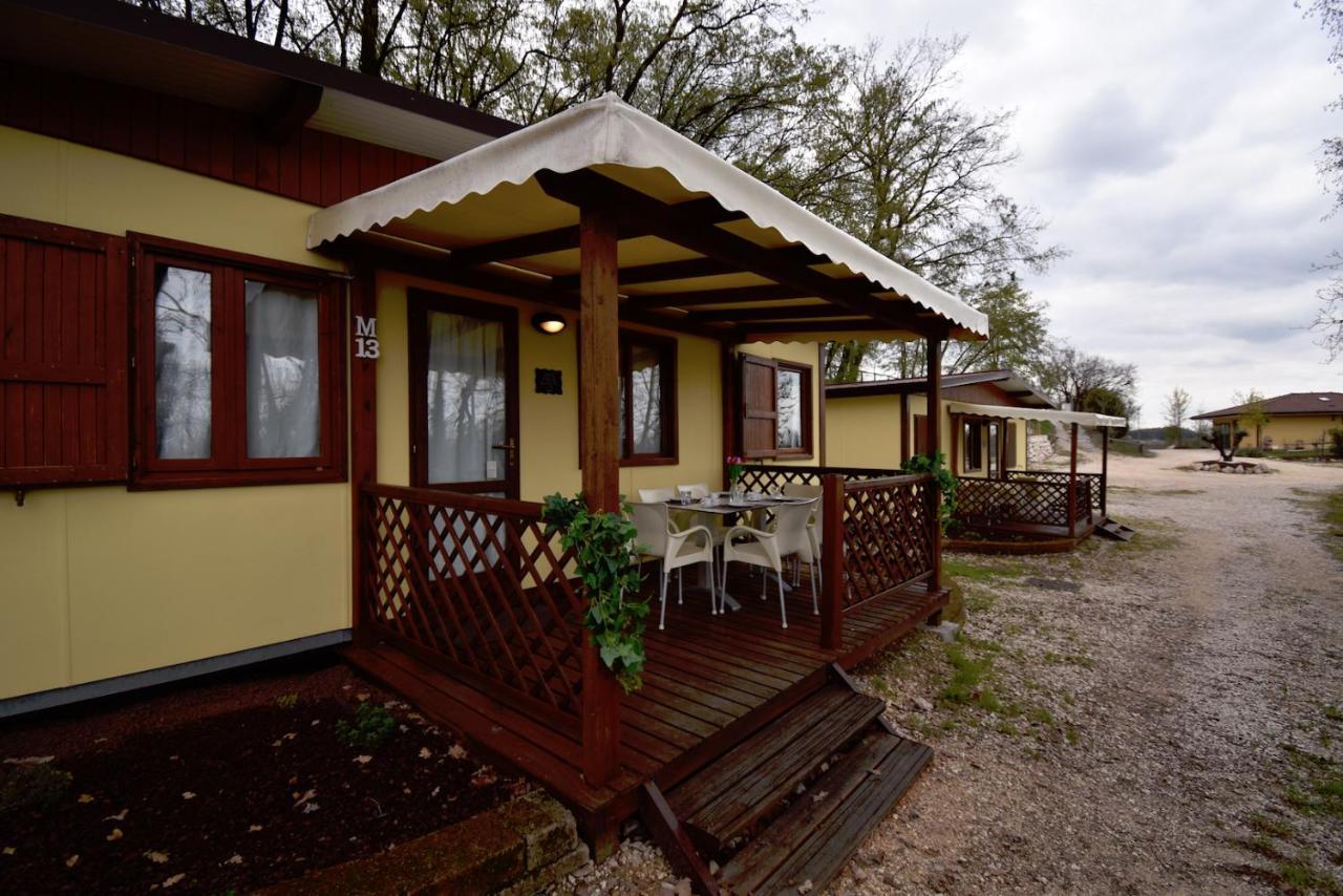 Agriturismo B&B Corte Tonolli Valeggio sul Mincio Luaran gambar