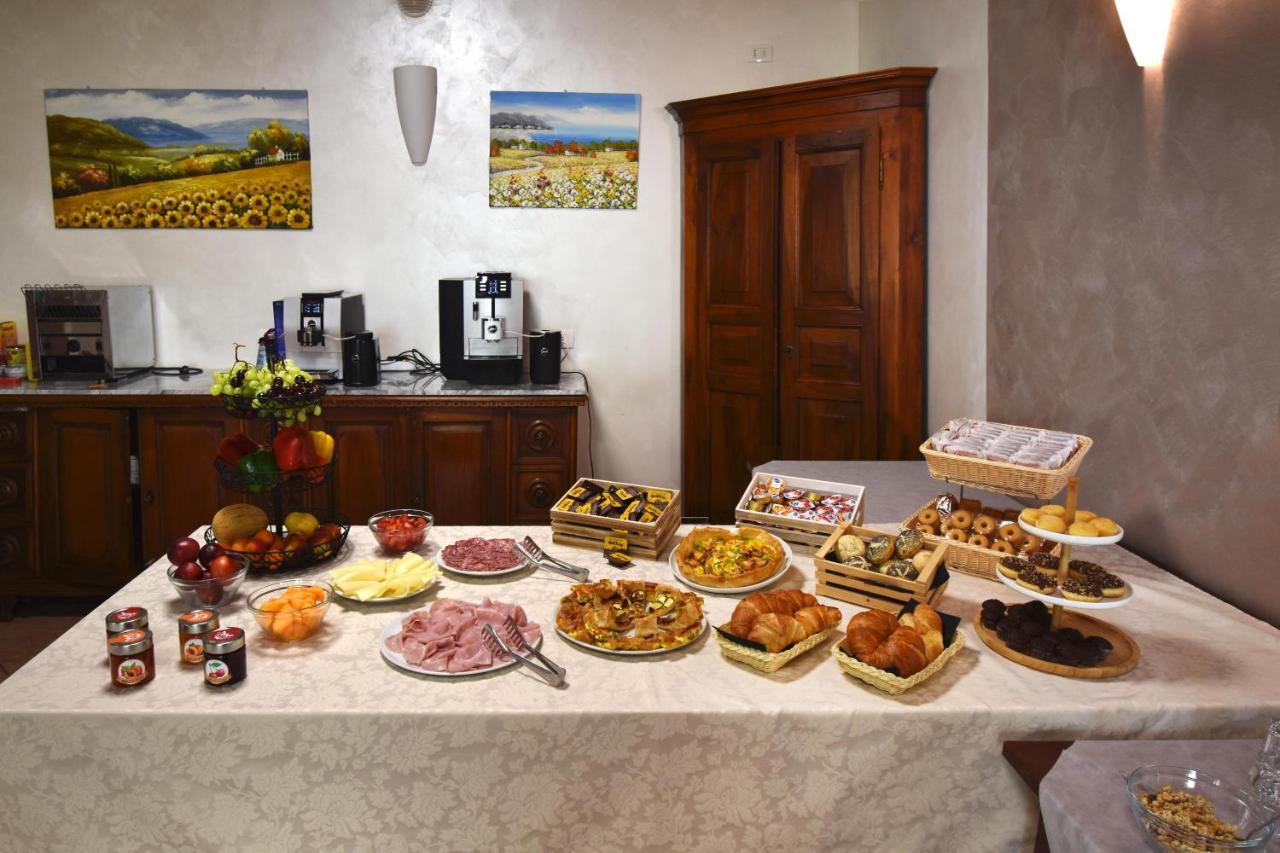 Agriturismo B&B Corte Tonolli Valeggio sul Mincio Luaran gambar
