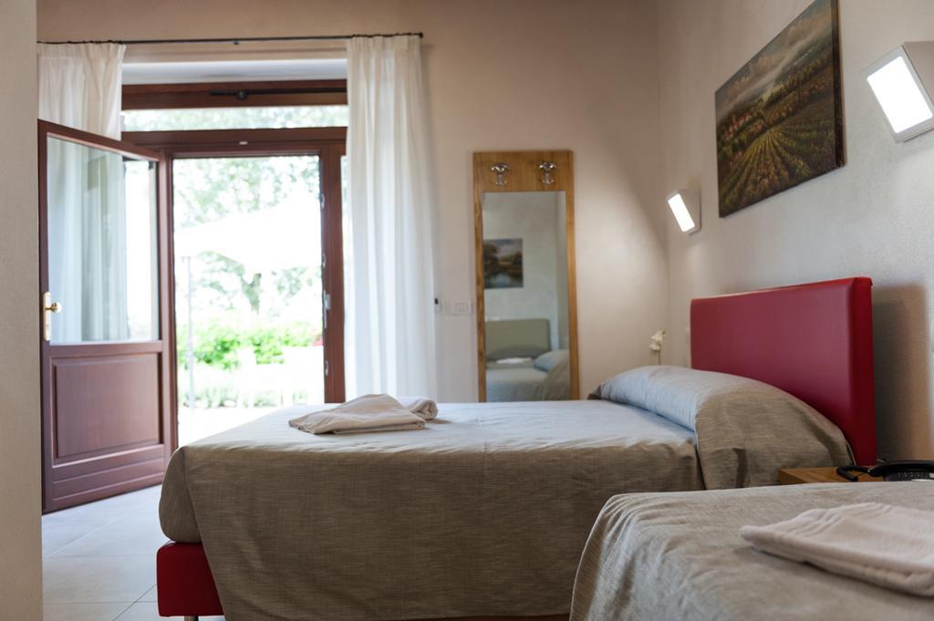 Agriturismo B&B Corte Tonolli Valeggio sul Mincio Bilik gambar