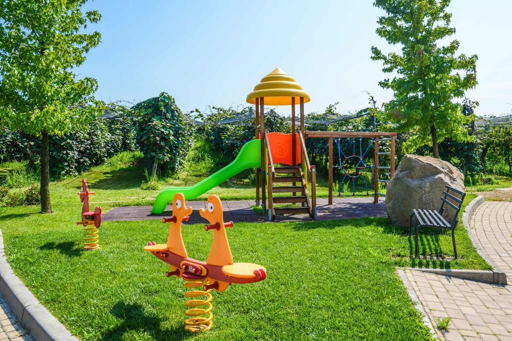 Agriturismo B&B Corte Tonolli Valeggio sul Mincio Luaran gambar